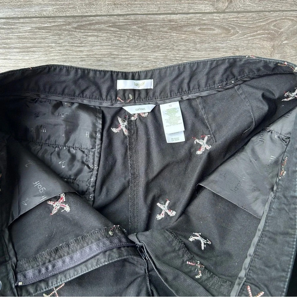 Liz Golf Cathren Golf Club Embroidered Capri Pants - Picture 5 of 13